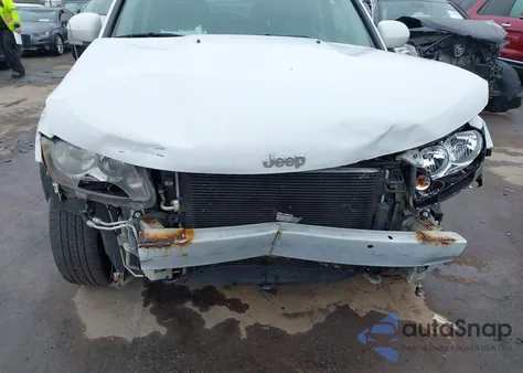 2014 Jeep Compass Latitude из США, поврежденный, VIN 1C4NJDEB4ED718395